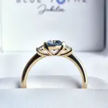 Pierścionek zaręczynowy z szafirem